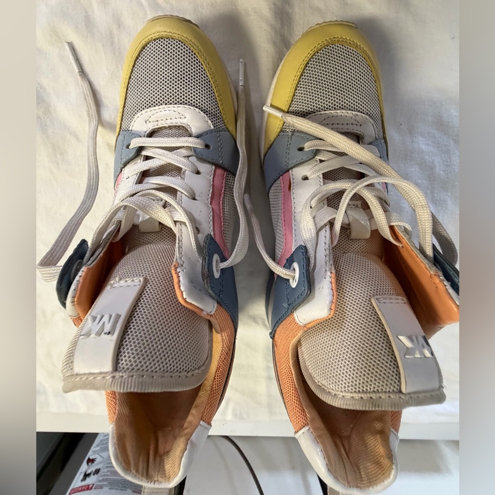 Colorful High-Top Sneakers - Picture 2 of 9
